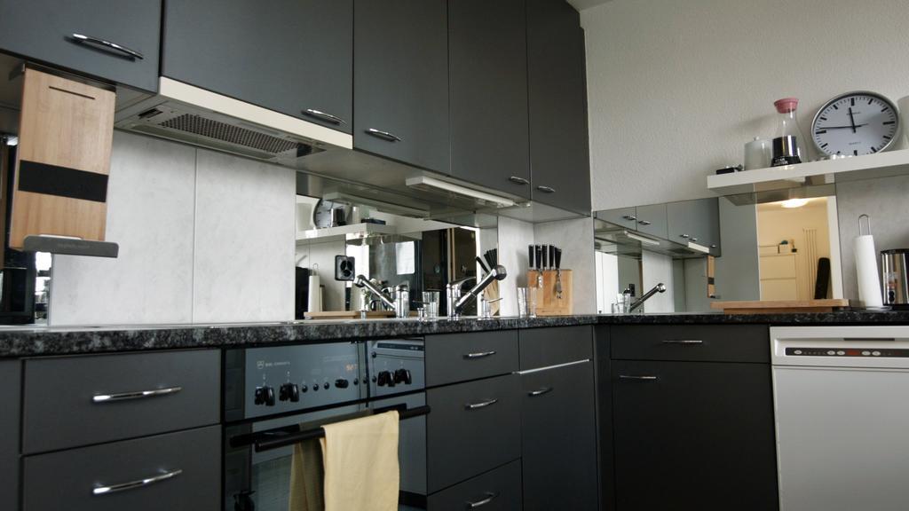 Home By Livingdowntown Zug Bagian luar foto